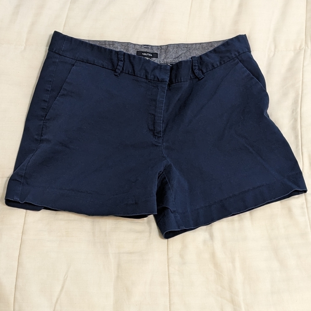 Classic Nautica flat front navy blue shorts size 12